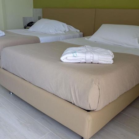 Hotel San Crispino Morrovalle Екстер'єр фото