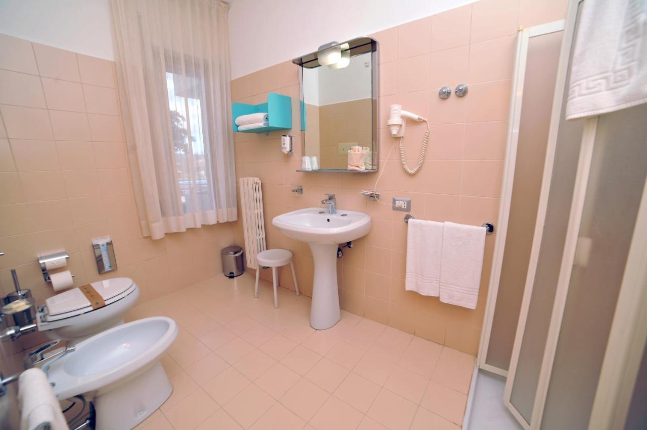 Hotel San Crispino Morrovalle Екстер'єр фото