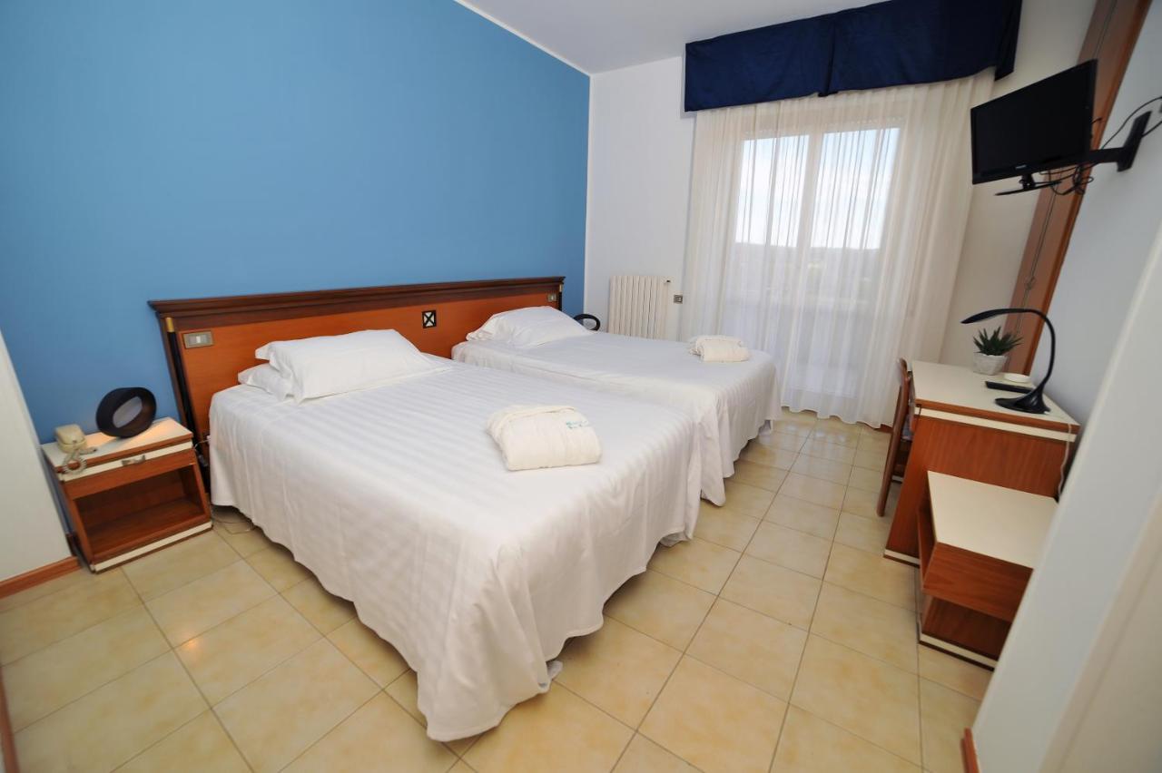 Hotel San Crispino Morrovalle Екстер'єр фото